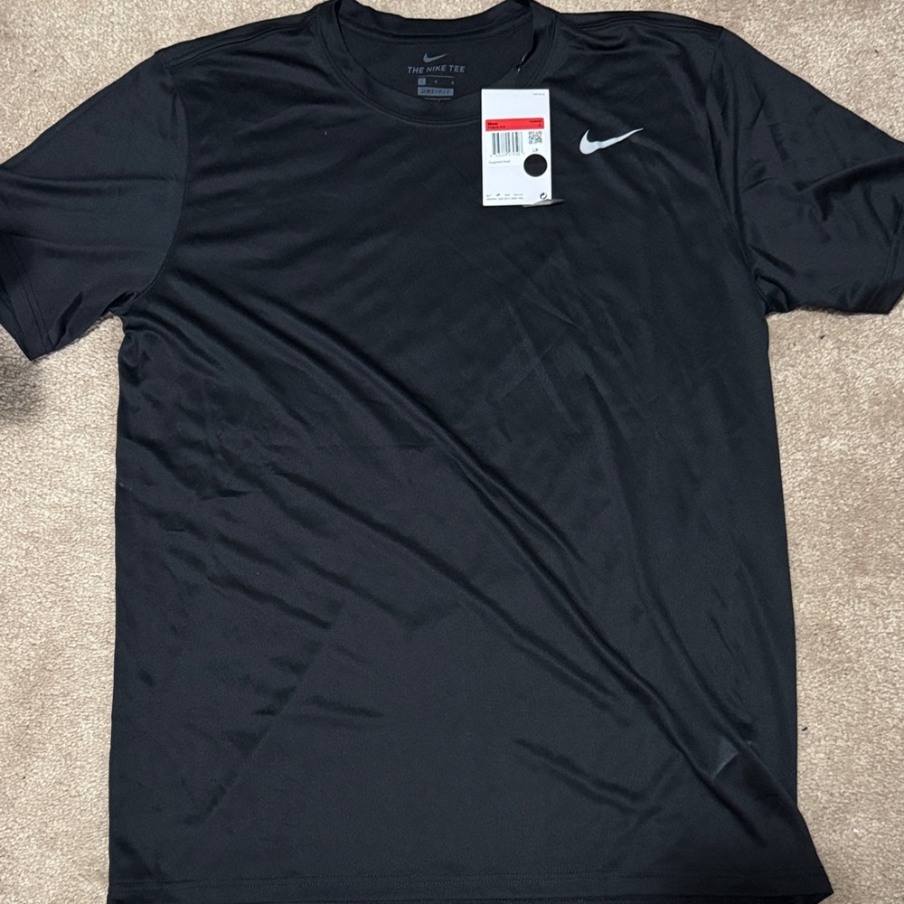 Nike Men's Black Short Sleeve Tee